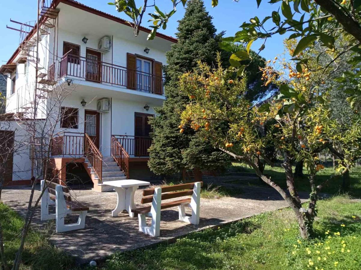 Ferienwohnung Manousi 1- Ground Floor Mystras Exterior foto